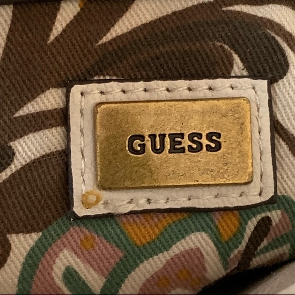 Guess Ladies Handbag Satchel Bag Stone Seun Embellished Studs - Picture 7 of 7